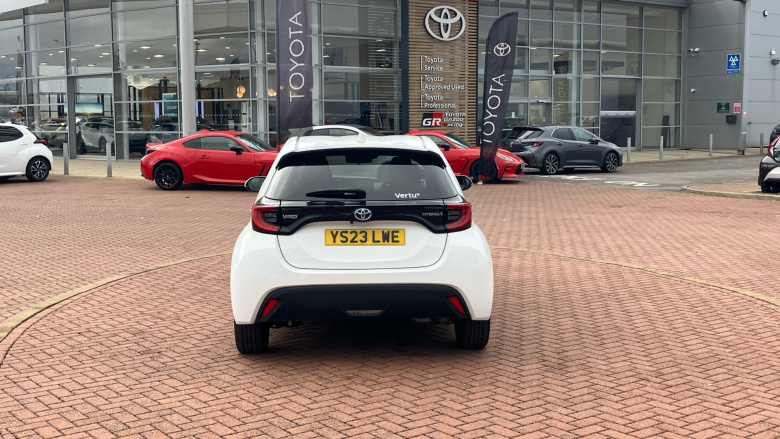 Toyota Yaris 1.5 Hybrid Design 5dr CVT Hybrid Hatchback